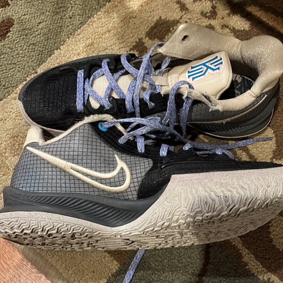 Nike Kylie Low 4 Black Rattan size 7.5 basketball sneakers - Picture 5 of 6